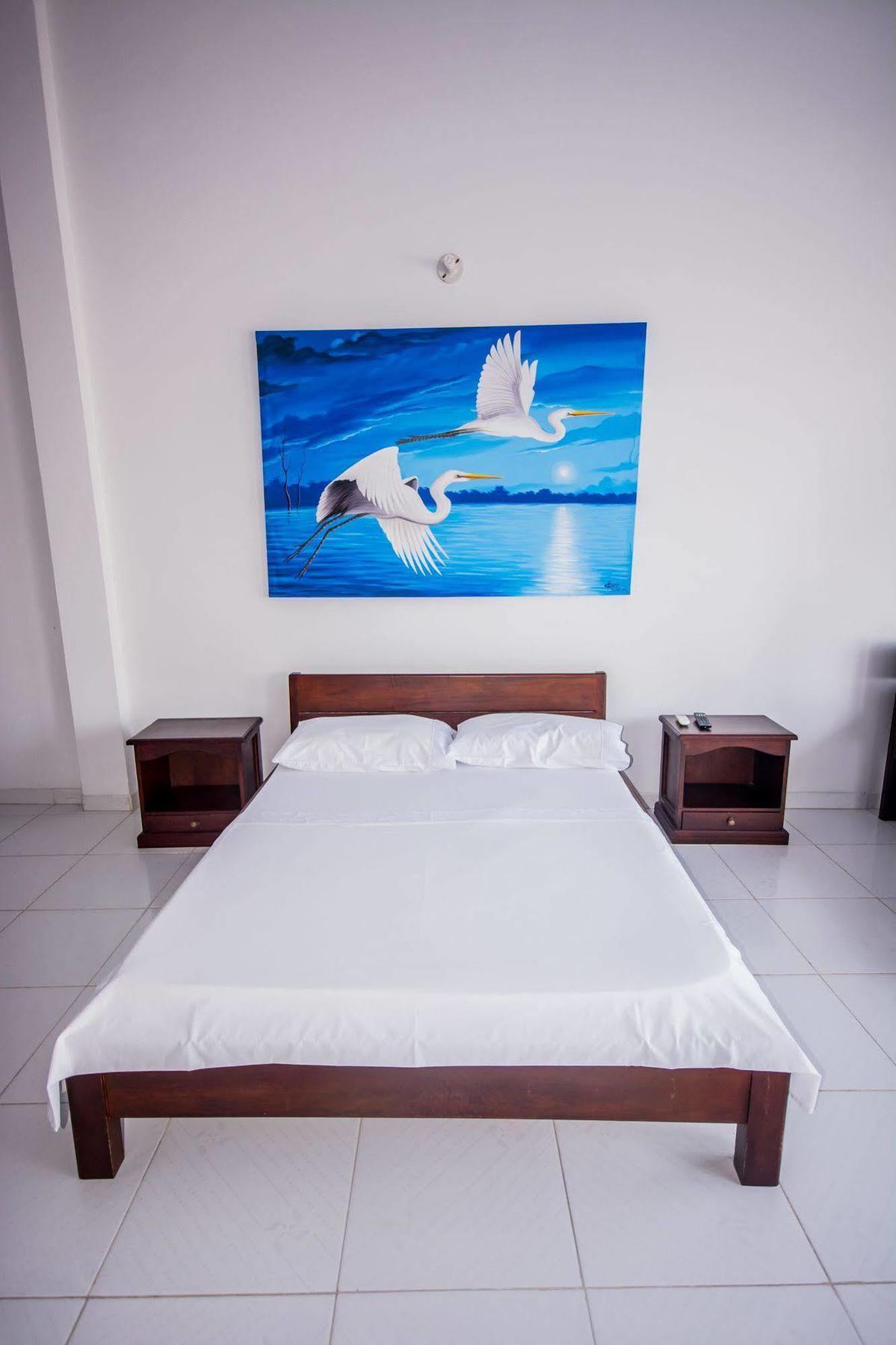 Casa Hotel Maune Летисия Екстериор снимка