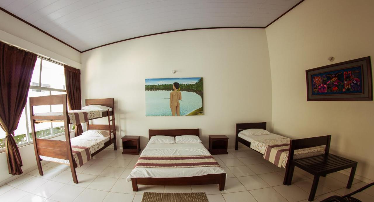 Casa Hotel Maune Летисия Екстериор снимка